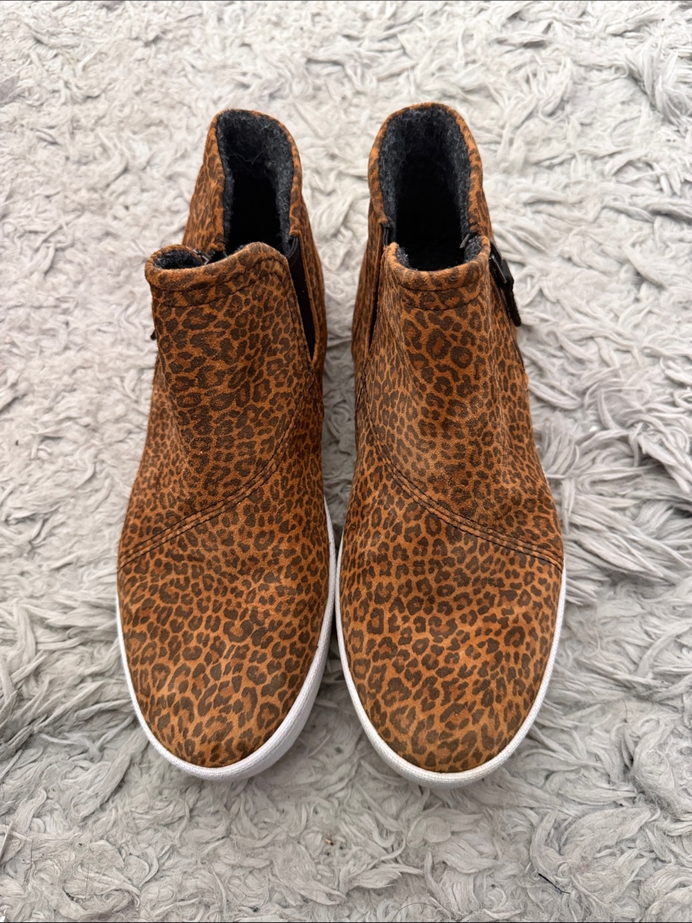women’s animal print shoes